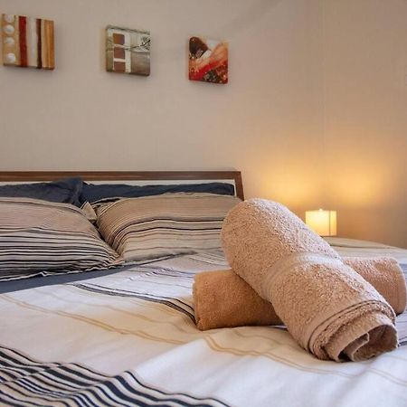Modern Apt In The Heart Of Maltese Nightlife Saint Julian's Ngoại thất bức ảnh